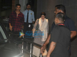 Photos: Akshay Kumar and Twinkle Khanna snapped at Hinduja Hospital