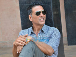 Photos: Akshay Kumar snapped promoting his film Good Newwz in Juhu