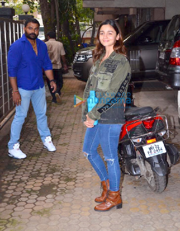 photos alia bhatt snapped post visiting sanjay leela bhansalis office in mumbai 1