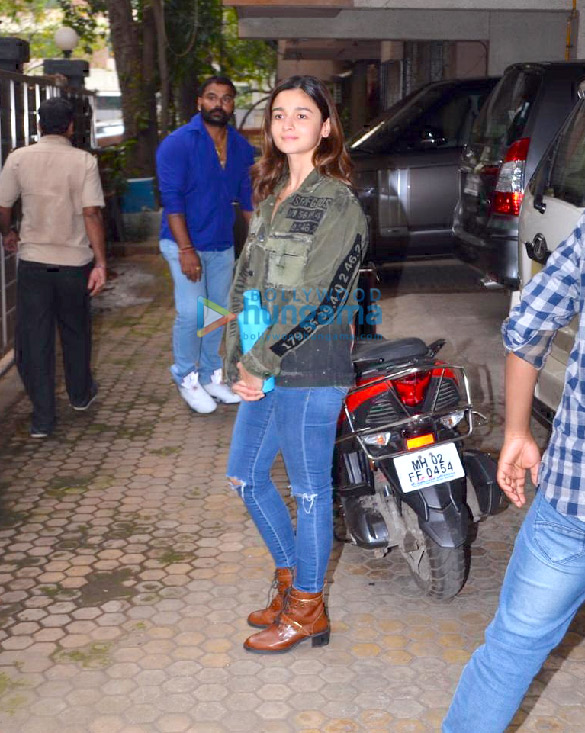 photos alia bhatt snapped post visiting sanjay leela bhansalis office in mumbai 3