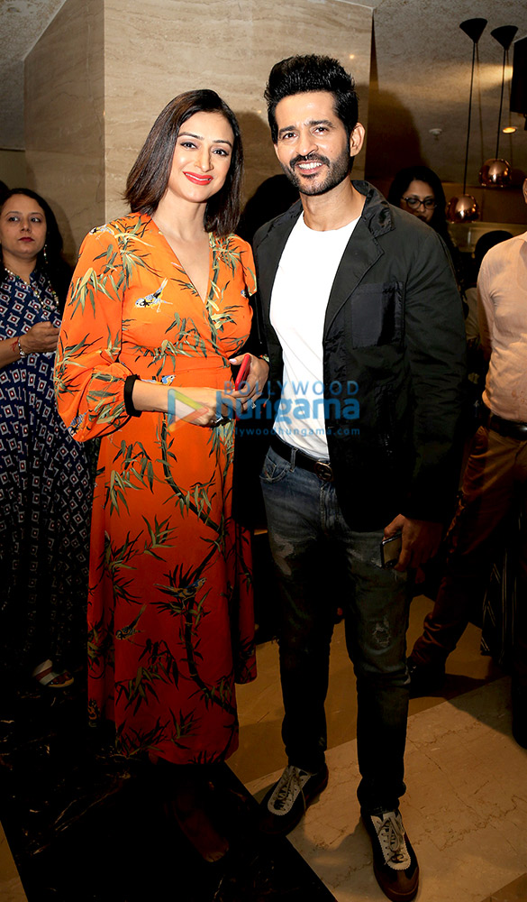 photos celebs attend mudda 370 jk premiere in mumbai 5