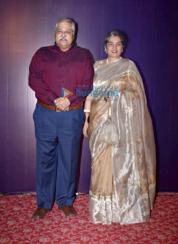 photos celebs grace shaarika pandits wedding reception 24