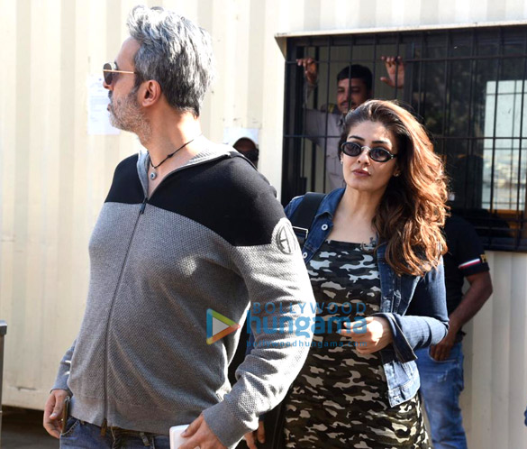 photos gauri khan and raveena tandon snapped at gateway of india 4