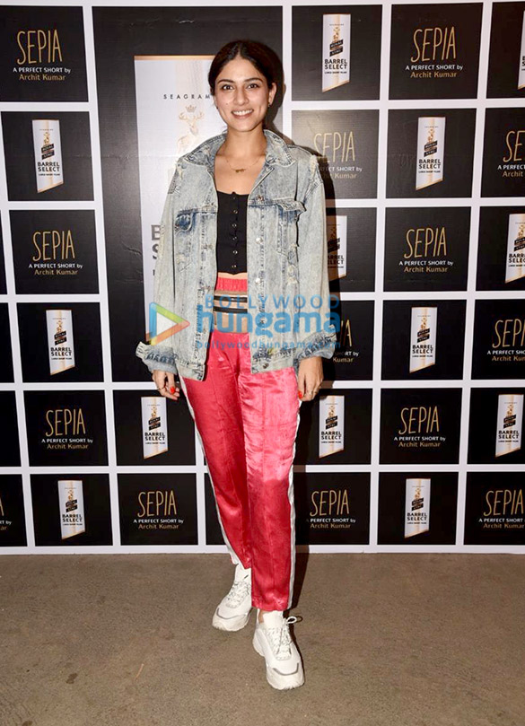 photos janhvi kapoor iulia vantur and sapna pabbi grace the special screening of sepia 3