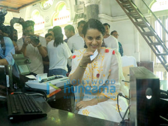 Photos: Kangana Ranaut spotted at CSMT Railway Station Ticket counter