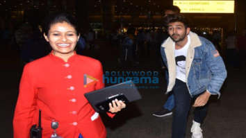 Photos: Kartik Aaryan, Ananya Panday and others snapped at the airport