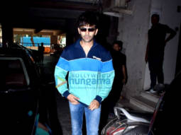 Photos: Kartik Aaryan snapped at a dance class in Andheri