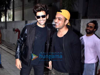 Photos: Kartik Aaryan snapped at dance class in Andheri