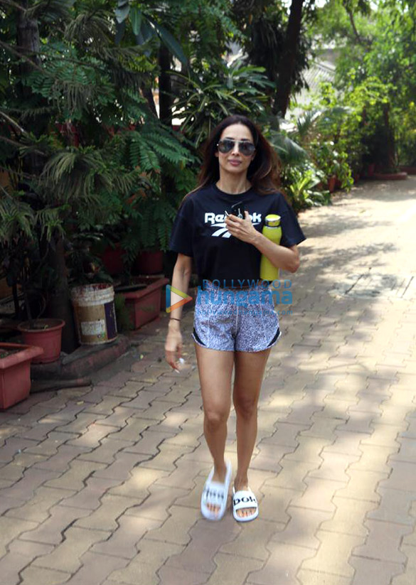 Photos: Malaika Arora spotted at Diva Yoga Studio in Bandra Photos: Malaika Arora spotted at Diva Yoga Studio in Bandra