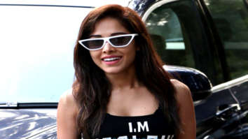 Photos: Nushrat Bharucha, Gayatri Joshi and others spotted at Kromakay salon in Juhu