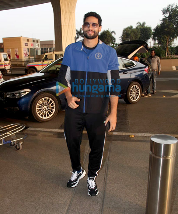 photos ranbir kapoor alia bhatt anushka sharma and others snapped at the airport 3