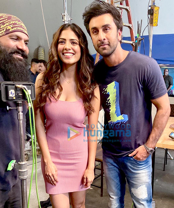 photos ranbir kapoor and malavika mohanan snapped at a shoot location 2