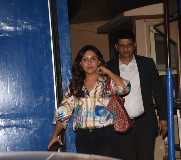 photos shah rukh khan aishwarya rai bachchan and others snapped attending the dhirubhai ambani school annual day 2019 0121 2