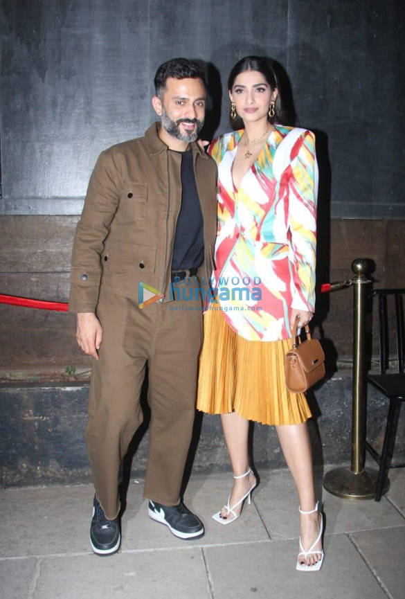photos sonam kapoor ahuja anand ahuja and others snapped at bhanes 5th anniversary celebrations 3