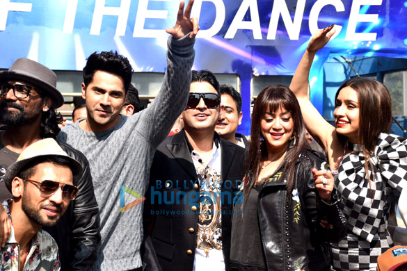 photos varun dhawan shraddha kapoor nora fatehi and others grace the trailer launch of street dancer 3d 9