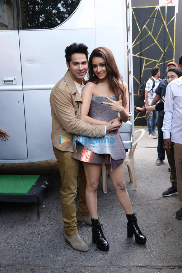 photos varun dhawan and shraddha kapoor snapped on the sets of dance plus 5 1