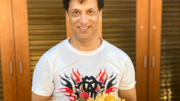 Filmmaker Madhur Bhandarkar walks all the way from Khar to seek blessings at Siddhivinayak temple