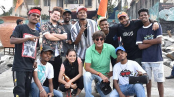 Dia Mirza, Chunky Pandey and Maniesh Paul join the drive to clean Mahim Beach