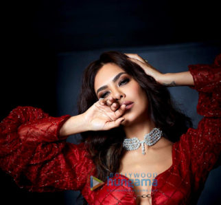 Celebrity Photos of Esha Gupta