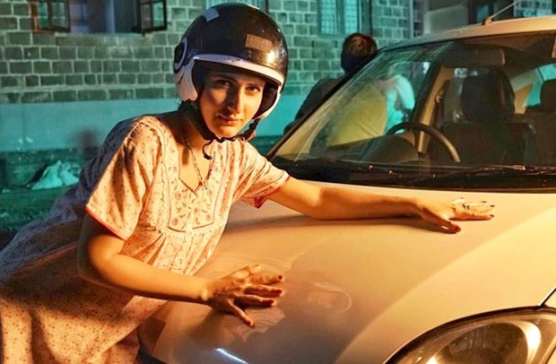 Fatima Sana Shaikh is trying to be sexy in these series of photos from the sets of Ludo