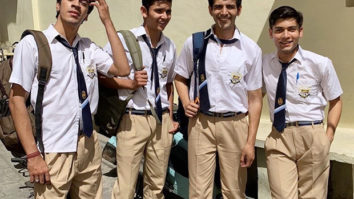 Kartik Aaryan shows what a 90s kid looks like Kartik Aaryan shows what a 90s kid looks like