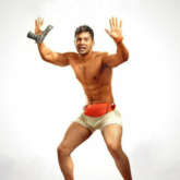 Mr. Lele: Varun Dhawan wears nothing but an underwear in first look of Shashank Khaitaan - Karan Johar's comedy