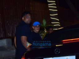 Photos: Aamir Khan snapped at Versova