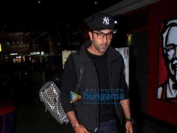 Photos: Akshay Kumar, Twinkle Khanna, Ranbir Kapoor and Kajol snapped at the airport