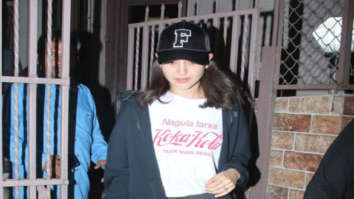 Photos: Anushka Sharma snapped at a dubbing studio in Bandra