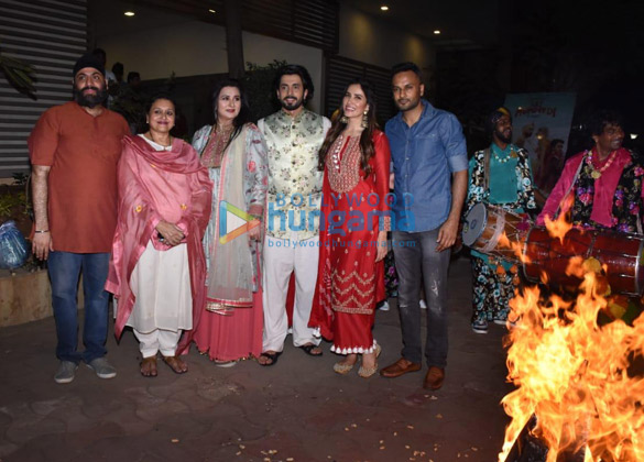 Photos: Cast of Jai Mummy Di snapped celebrating Lohri