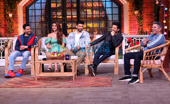 photos cast of malang snapped on the sets of the kapil sharma show 6