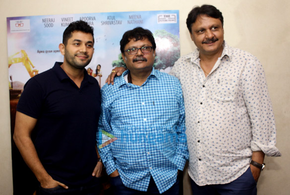 photos cast of yahan sabhi gyani hain performed kanupriya act at trailer launch 6