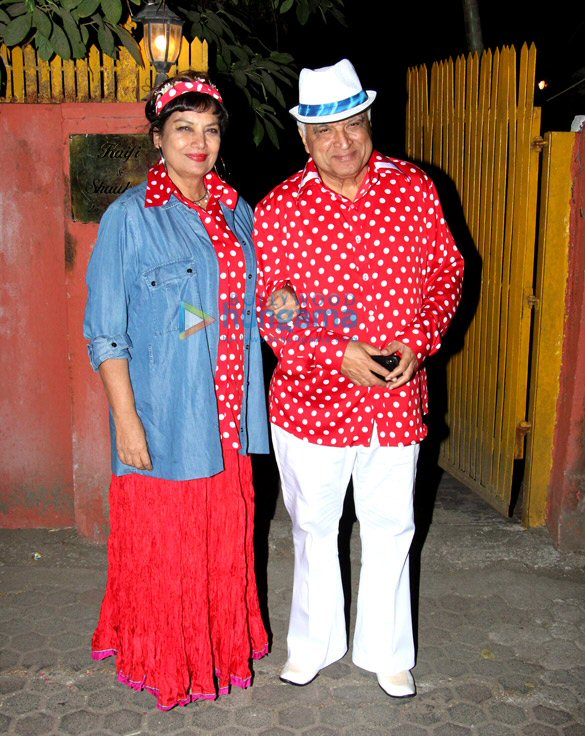 photos celebs attend javed akhtars birthday party 22