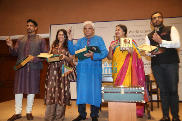 photos celebs grace javed akhtars art exhibition at nehru centre art gallery 7