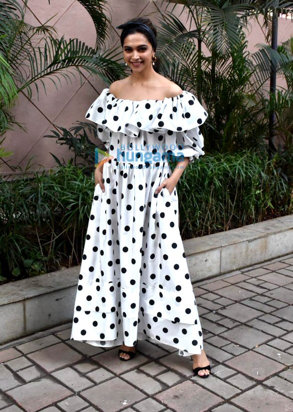 photos deepika padukone and meghna gulzar snapped at chhapaak screening to see audiences reaction at cinepolis 6