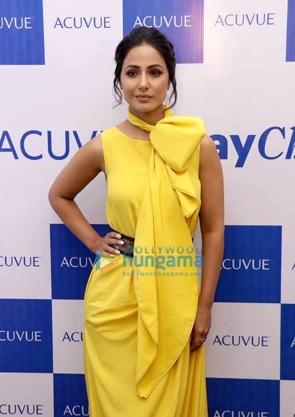 photos hina khan launches the acuvue1daychallenge at turakhia opticians 3