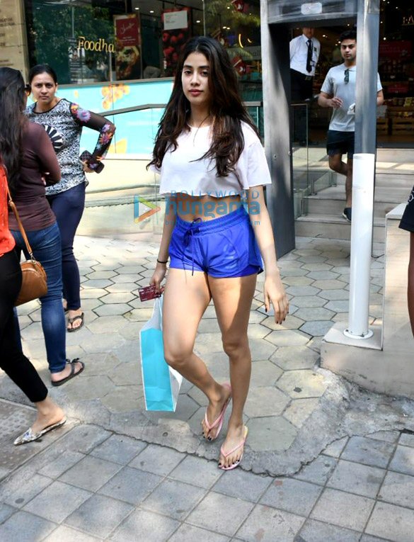Photos: Janhvi Kapoor spotted at Foodhall in Bandra