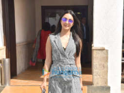 Photos: Kiara Advani and Madhuri Dixit snapped in Juhu