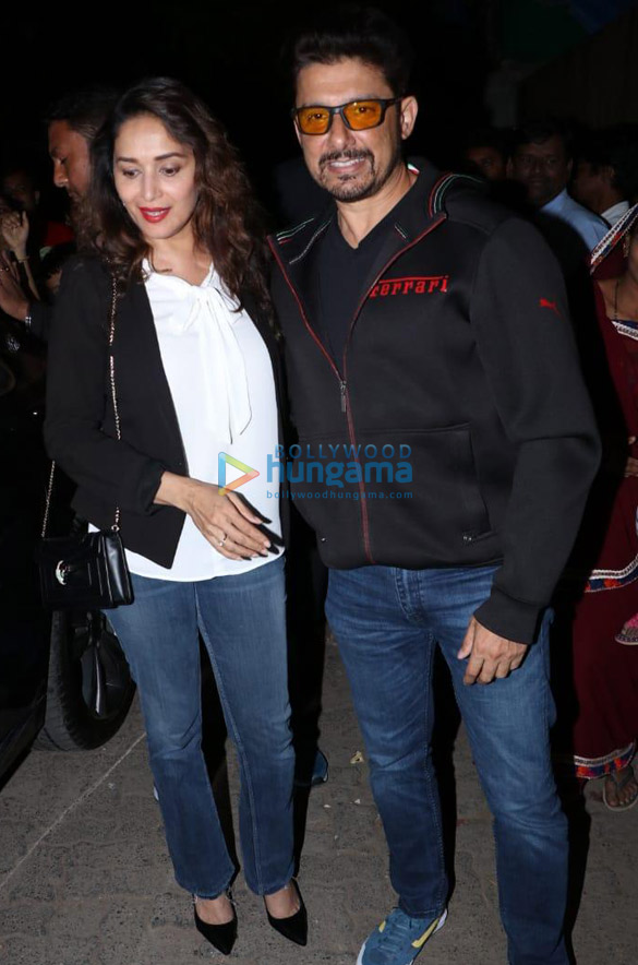 photos mahesh bhatt farhan akhtar and others spotted at sunny super sound in juhu 5