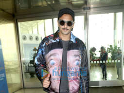 Photos: Ranveer Singh, Katrina Kaif, Pooja Hegde and others snapped at the airport