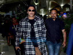 Photos: Ranveer Singh and Divya Khosla Kumar snapped at the airport