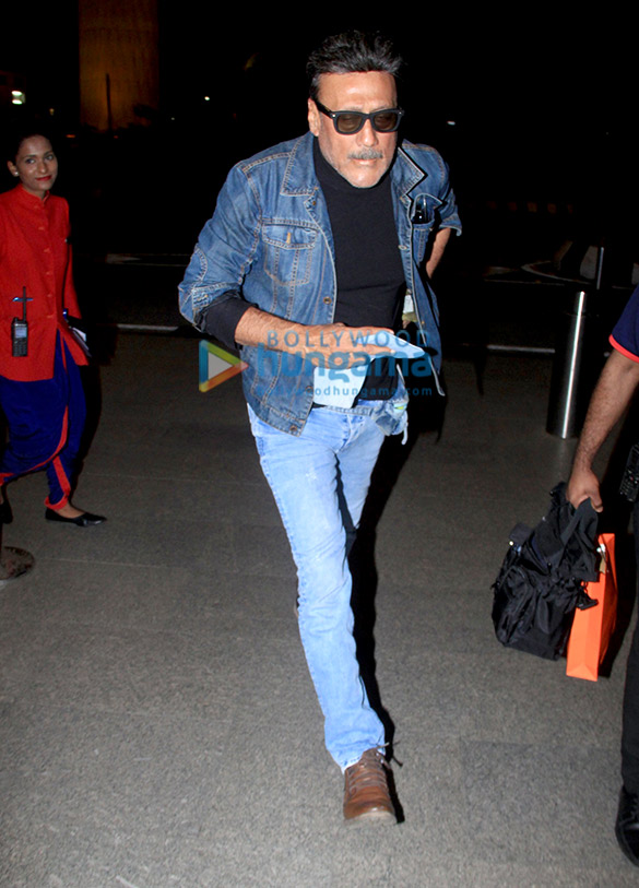 photos salman khan and jackie shroff snapped at the airport 2