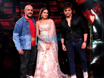 Photos: Sara Ali Khan and Kartik Aaryan promote Love Aaj Kal on Indian Idol