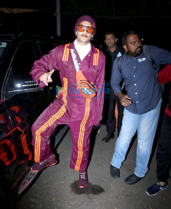 photos shah rukh khan ranveer singh elli avrram and others snapped at the airport 2