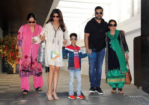 Photos: Shilpa Shetty and family spotted at Hakkasan in Bandra