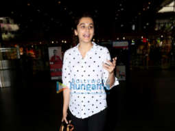 Photos: Taapsee Pannu, Vidhu Vinod Chopra and others snapped at the airport