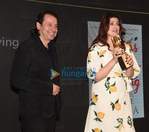photos twinkle khanna snapped at crossword book awards 2020 at crossword bookstores 0121 02