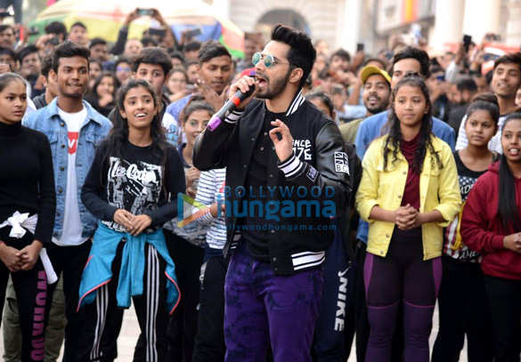 photos varun dhawan and shraddha kapoor launch the track illegal weapon 2 0 from their film street dancer 3d 1