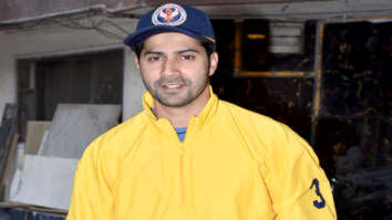 Photos: Varun Dhawan snapped at the gym in Bandra