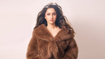 Celeb Wallpapers Of Sadia Khateeb